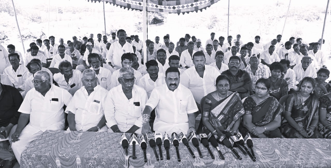 వెన్నుపోటు పాలనలో పేదలకు ఇళ్లు కలే: కాకాణి