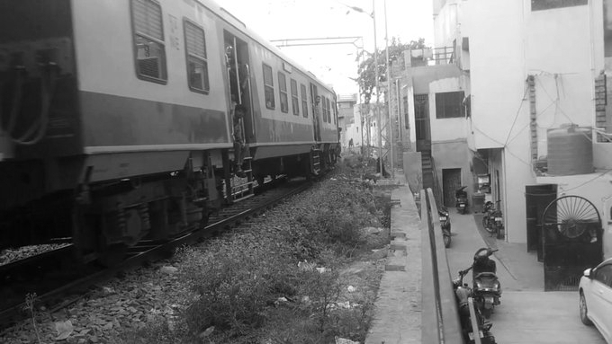 Six Held For Allegedly Pelting Stones At Train In UP’s Bhadohi, Viral Video Leads To Arrests