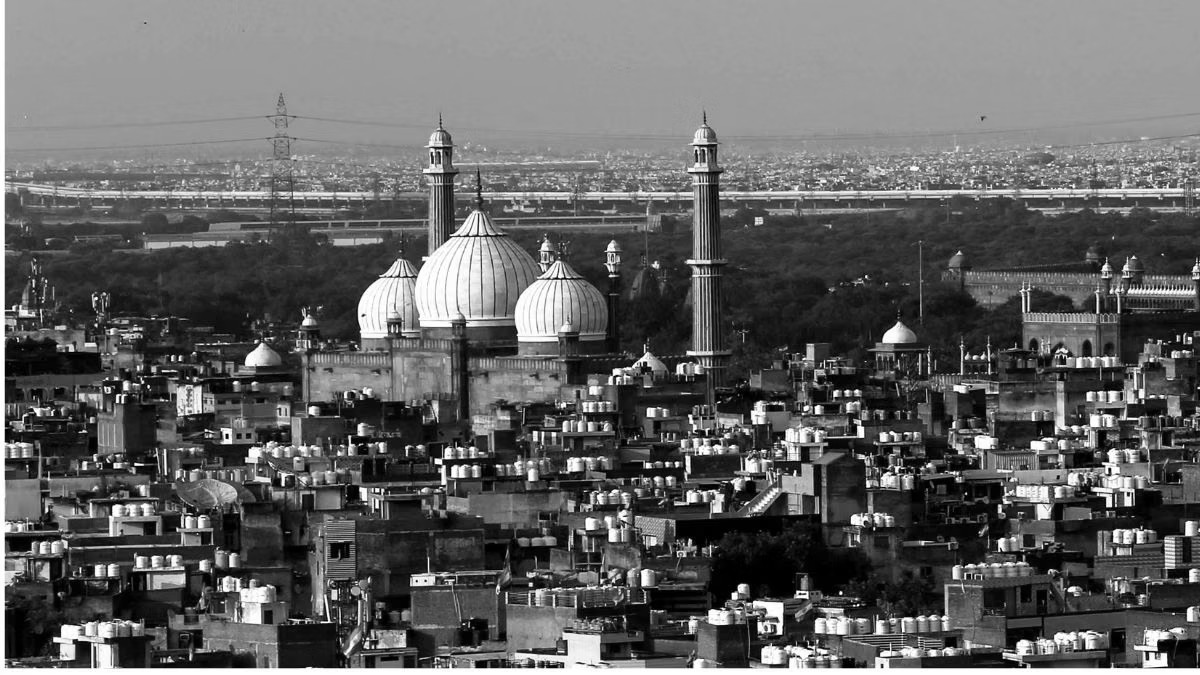 Jama Masjid Encroachment Drive Begins: MCD Clears Parks, Public Spaces After HC Order