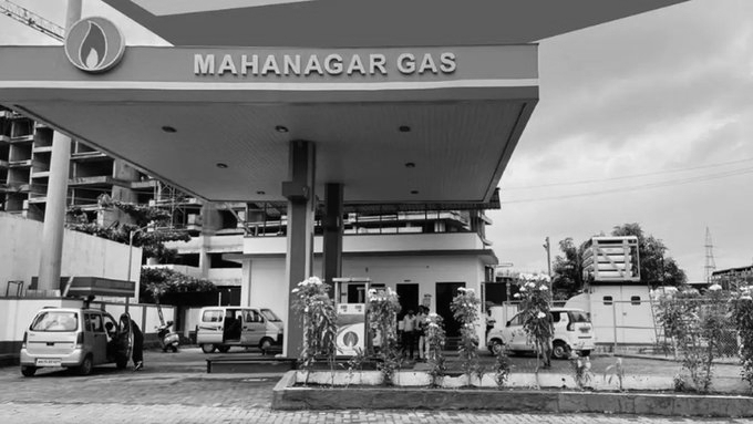 CNG Gets Costlier in Mumbai as MGL Raises Prices by ₹2 per Kg