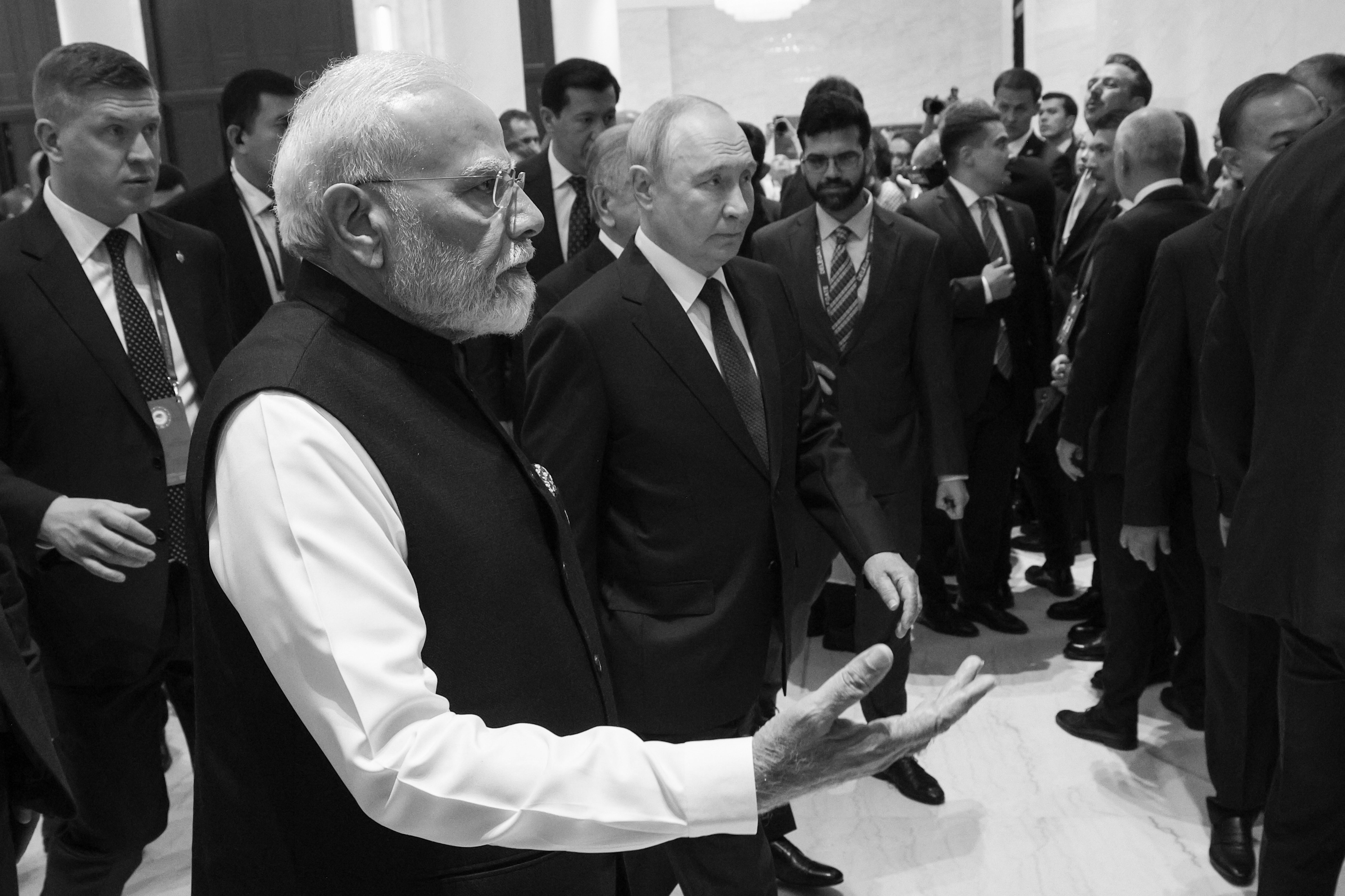 PM Modi Urges Putin to Move From ‘Endless War’ Towards Peace