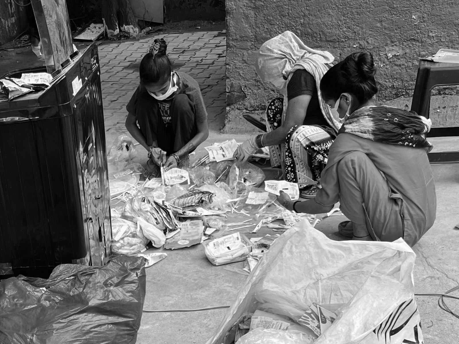 UN-Backed Project Utthaan Brings 42,000 Waste Pickers Into India's Climate Story