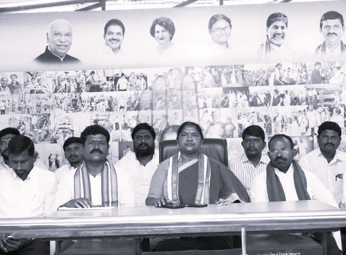 BRS Filled With Leaders From Other Parties, Seethakka Hits Back At KTR