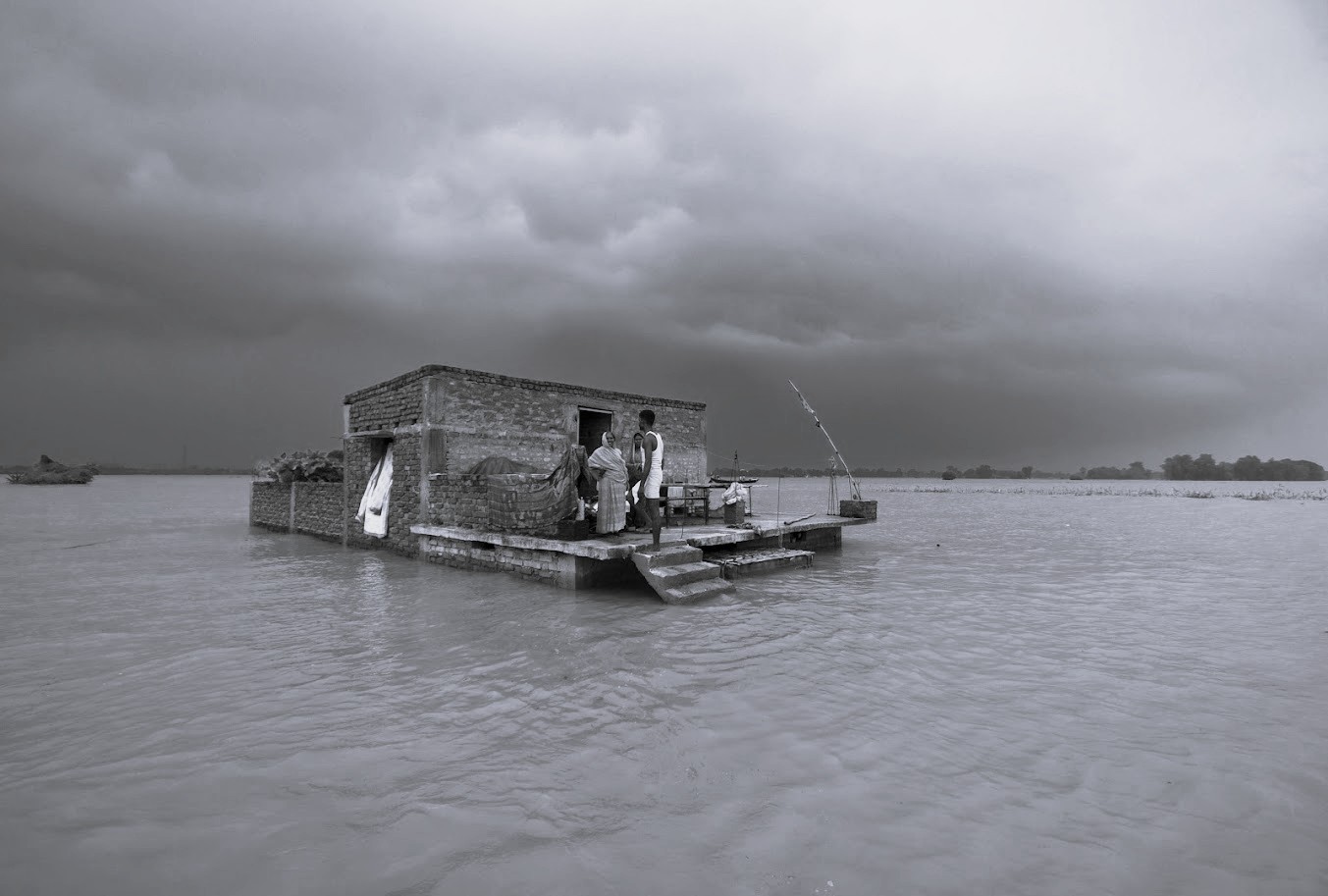 Ganga Crosses Highest Flood Mark at Patna’s Gandhi Ghat as Bihar Flood Crisis Intensifies