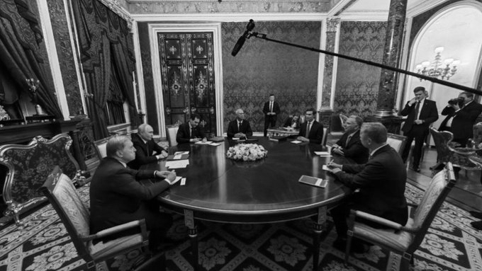 Putin Meets Trump Envoys As US Peace Push Moves From Moscow To Kyiv