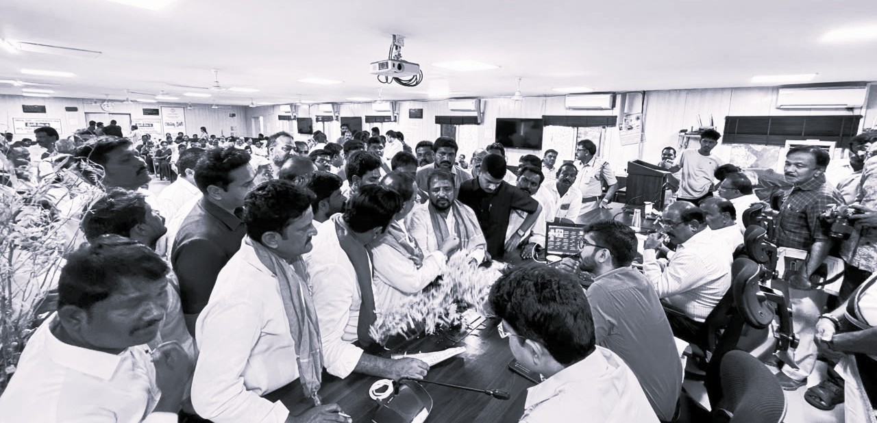 సాగునీరు విడుదల చేయండి: సాకే శైలజానాథ్