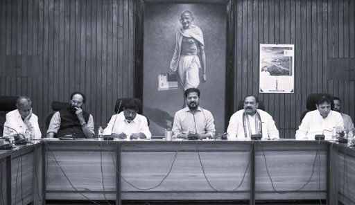 కేంద్రం తెలంగాణ కులగణనను అనుసరించాలి: సీఎం రేవంత్‌రెడ్డి