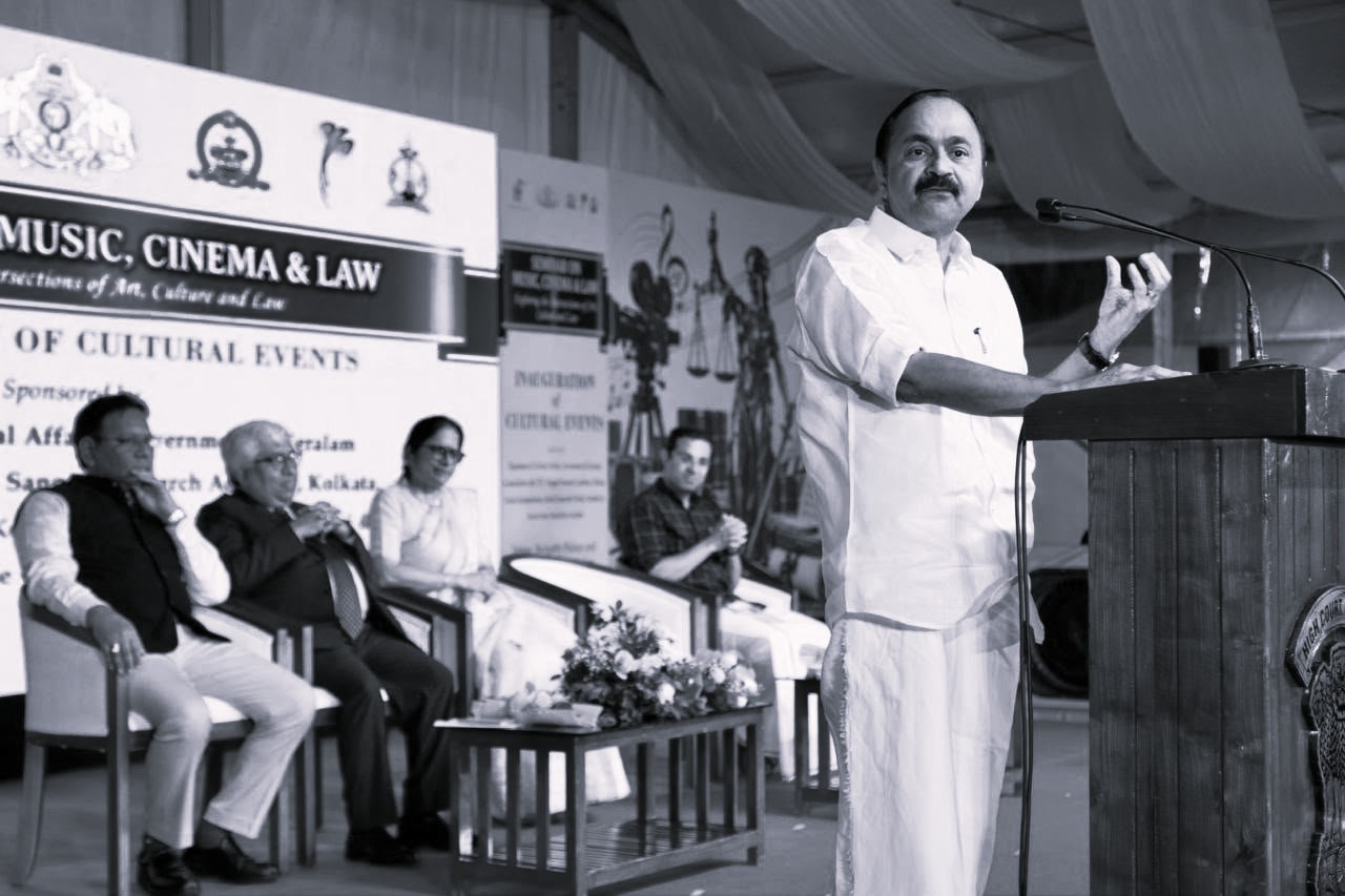 Kerala CM Satheesan Stands by 787 Personal Staff Appointments Under Previous LDF Government