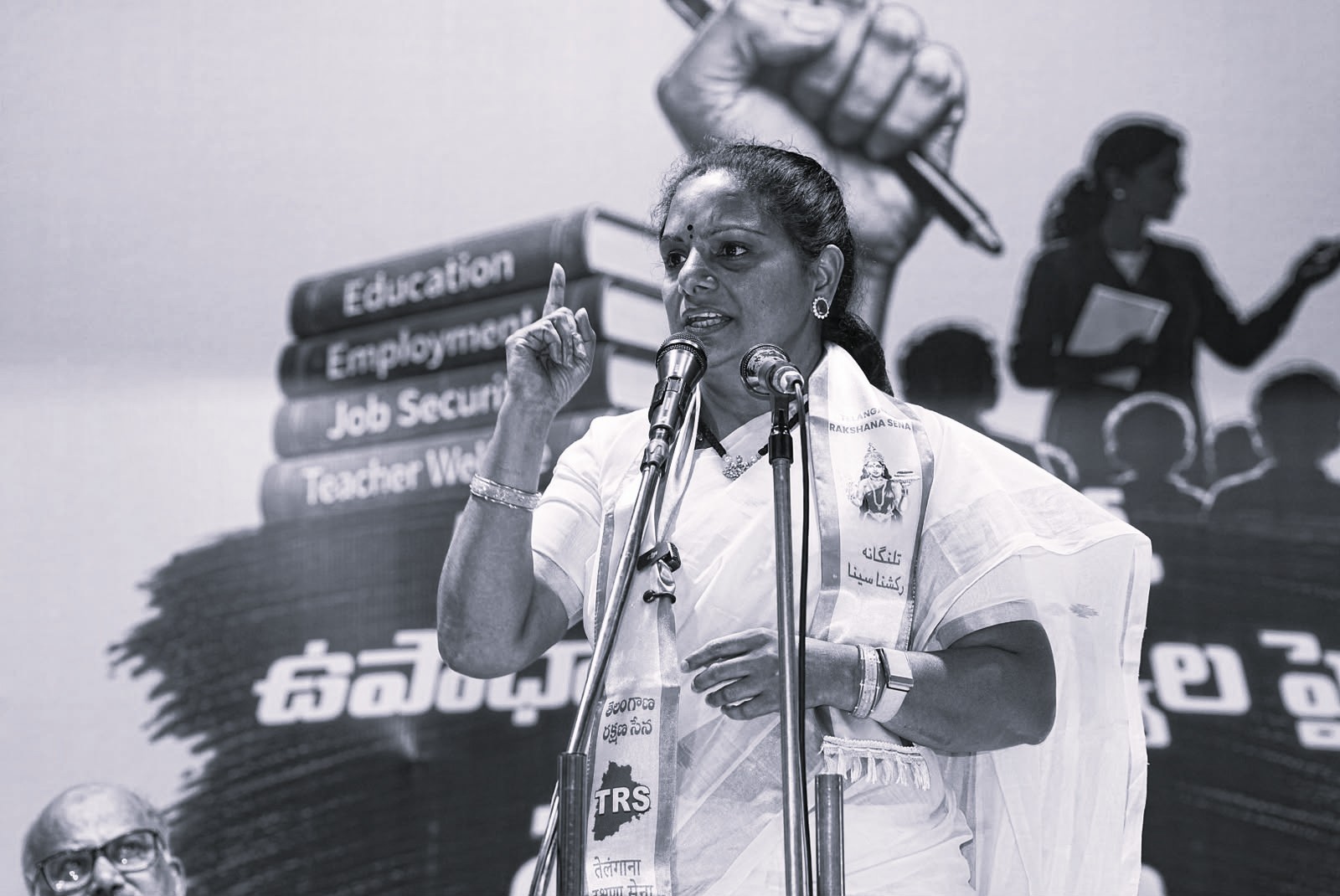Kavitha Demands Immediate Resolution of Employees’ and Teachers’ Issues