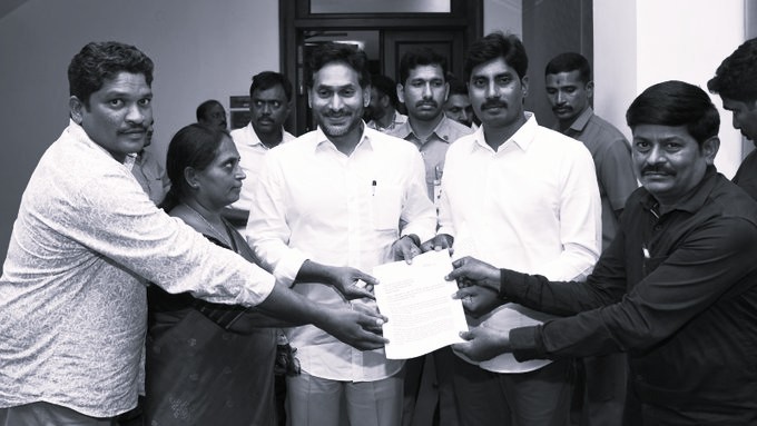 AP Unemployed Aspirants Seek 47-Year Age Limit for Group 1, 2 Exams