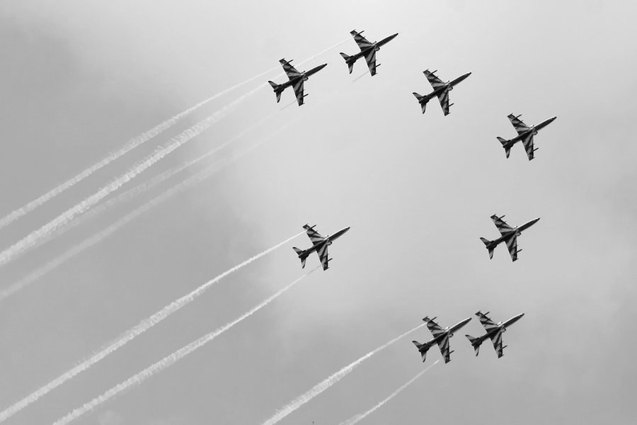 Suryakiran’s Meerut Debut Nine Hawk Jets Deliver 30-Minute Sky Spectacle