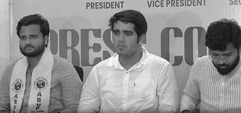 DUSU 2026: New Office-Bearers Visit Satya Niketan Collapse Site, Seek Accountability