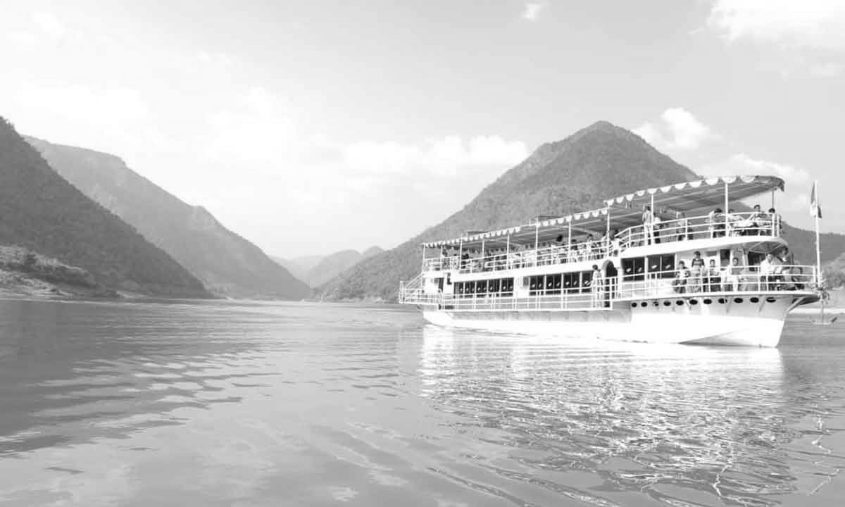 Papikondalu: Where the Godavari Flows Through the Eastern Ghats
