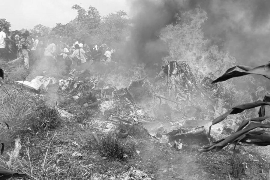 Congo Plane Crash Near Kenge Kills At Least 13, Two Top Generals Among Dead