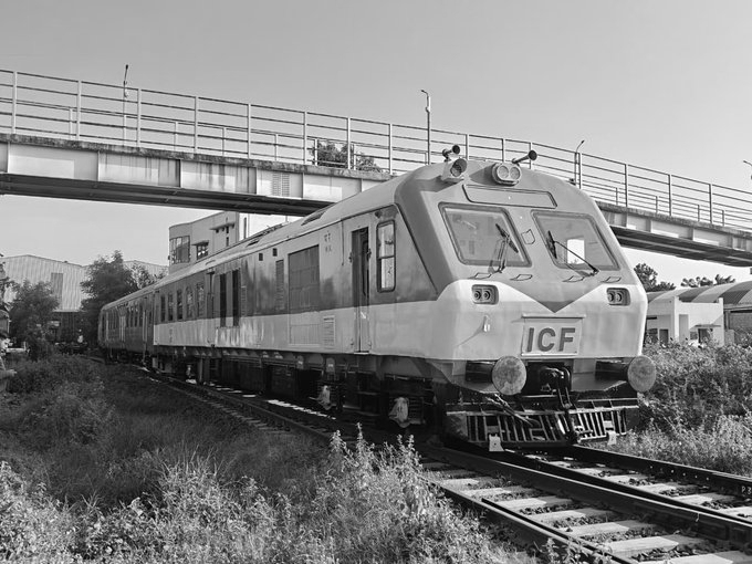 India’s First LNG Train Rolls Out: 40% Diesel Replacement, ₹23.9 Lakh Annual Fuel Saving