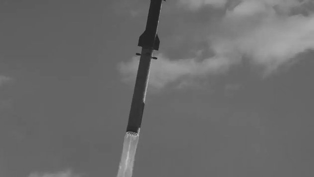 SpaceX’s Starship Completes Historic Orbital Flight With 26 Starlink Satellites