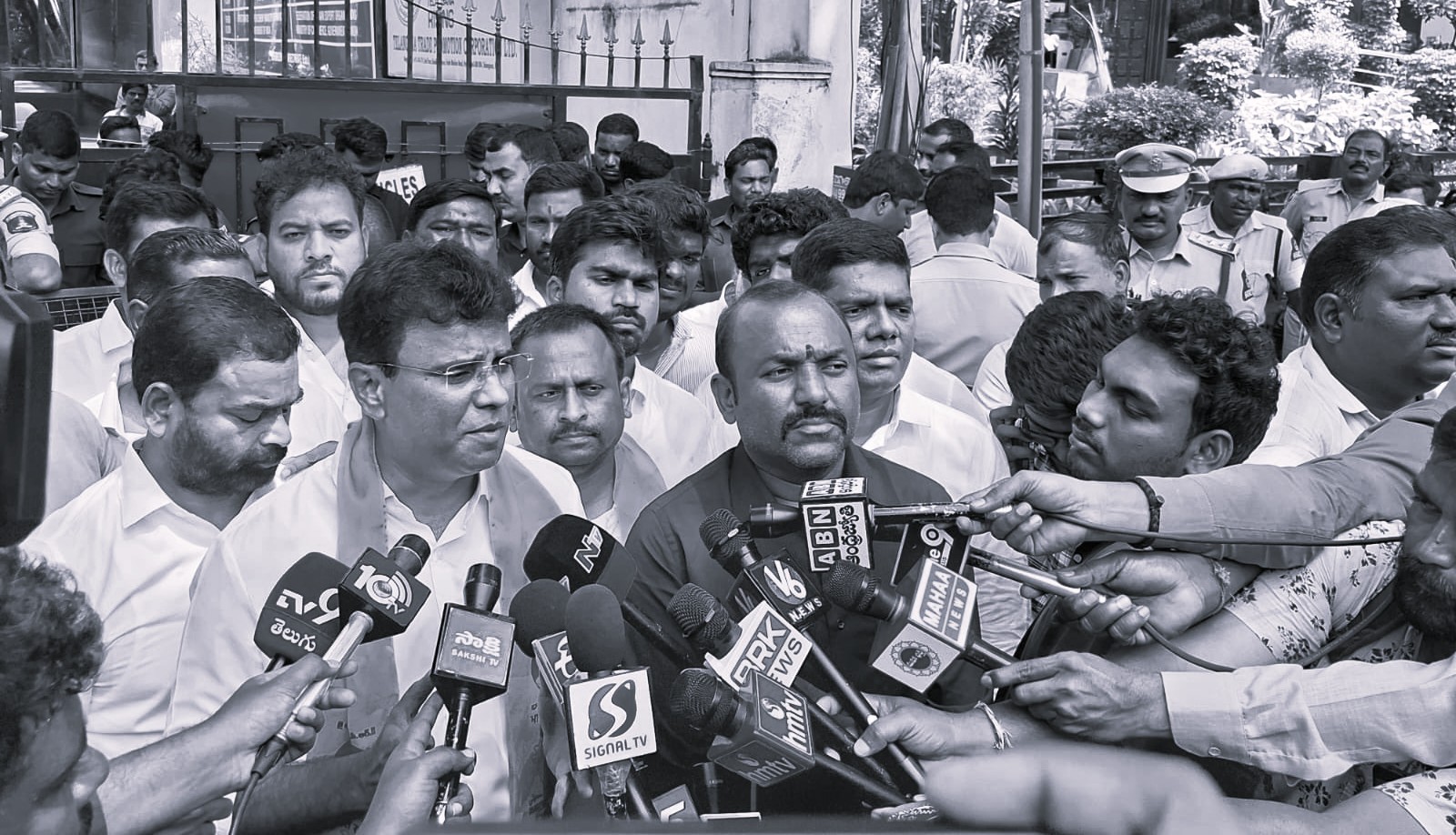 BRS Leaders Protest at ED Office, Demand Details of 2024 Searches