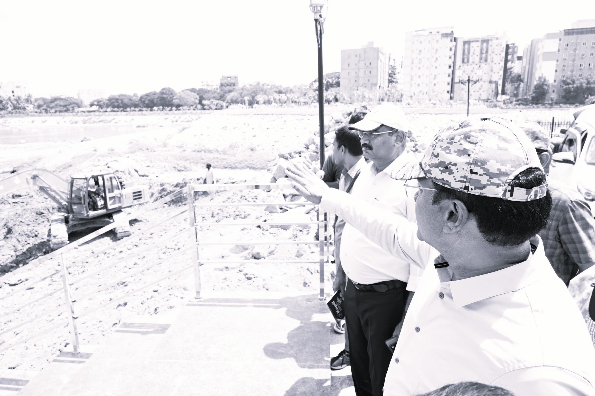 HYDRAA Sets Dasara Deadline for Sunnam Cheruvu, Thammidikunta Works