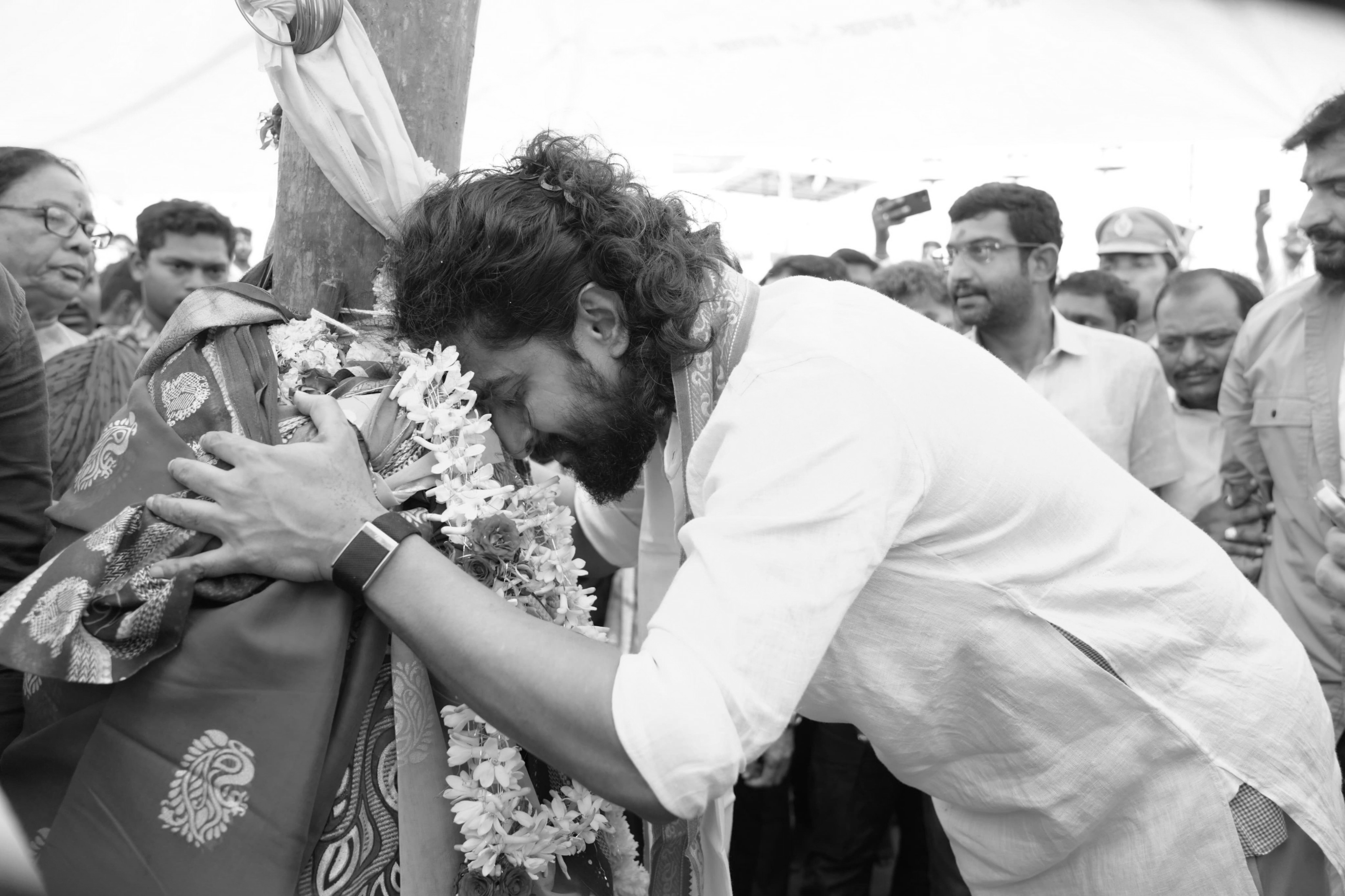 Nani, The Paradise Team Seek Blessings at Medaram Temple Amid Box Office Run