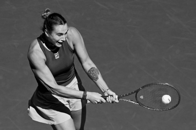 Sabalenka Knocked Out by Bartunkova, Djokovic Beats Zverev at China Open