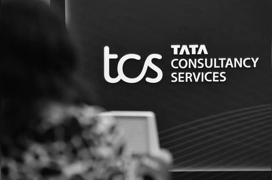 TCS Reports 15% Rise in Q2 Profit to Rs 13,884 Crore, Revenue Up 11%
