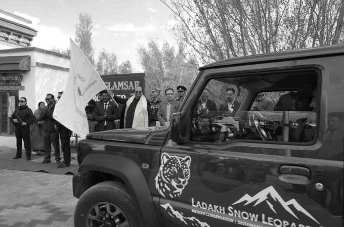 Snow Leopard Safaris Begin In Ladakh As UT Pushes Responsible Wildlife Tourism