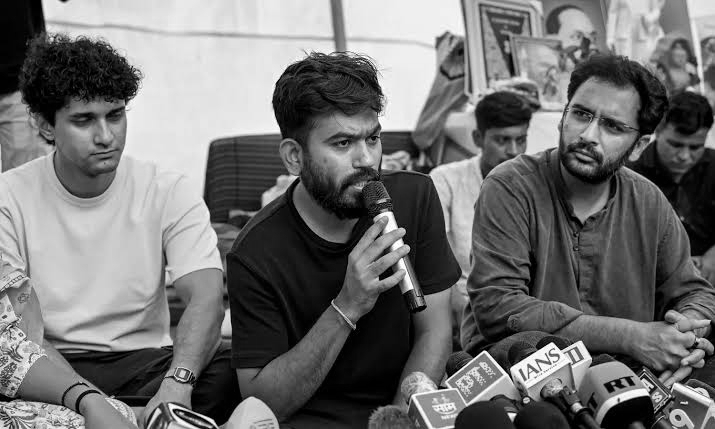 SC Steps In as Delhi Crackdown Deepens, Journalists Detained, CJP Refuses to Back Down