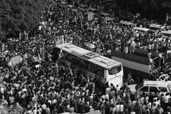Jantar Mantar Stripped of Protest Status, CJP Hits Back, Opposition Takes SIR Fight to Supreme Court