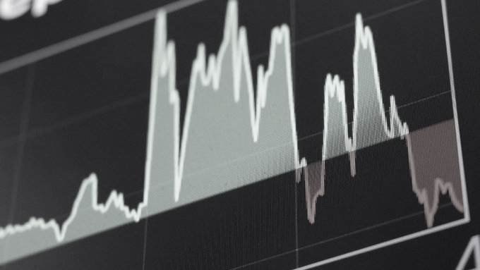 Oil Shock and Foreign Fund Outflows Drag Sensex Down 548 Points, Nifty Slips Below 22,400