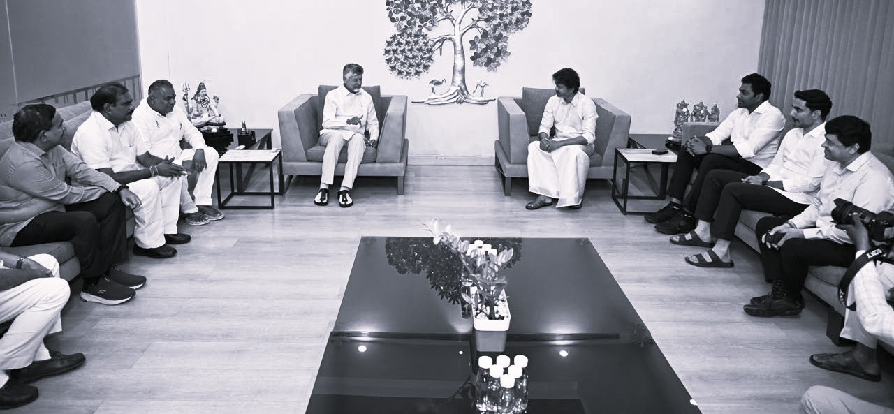 Tamil Nadu CM Vijay Visits Kanaka Durga Temple, Attends Vijayawada Utsav