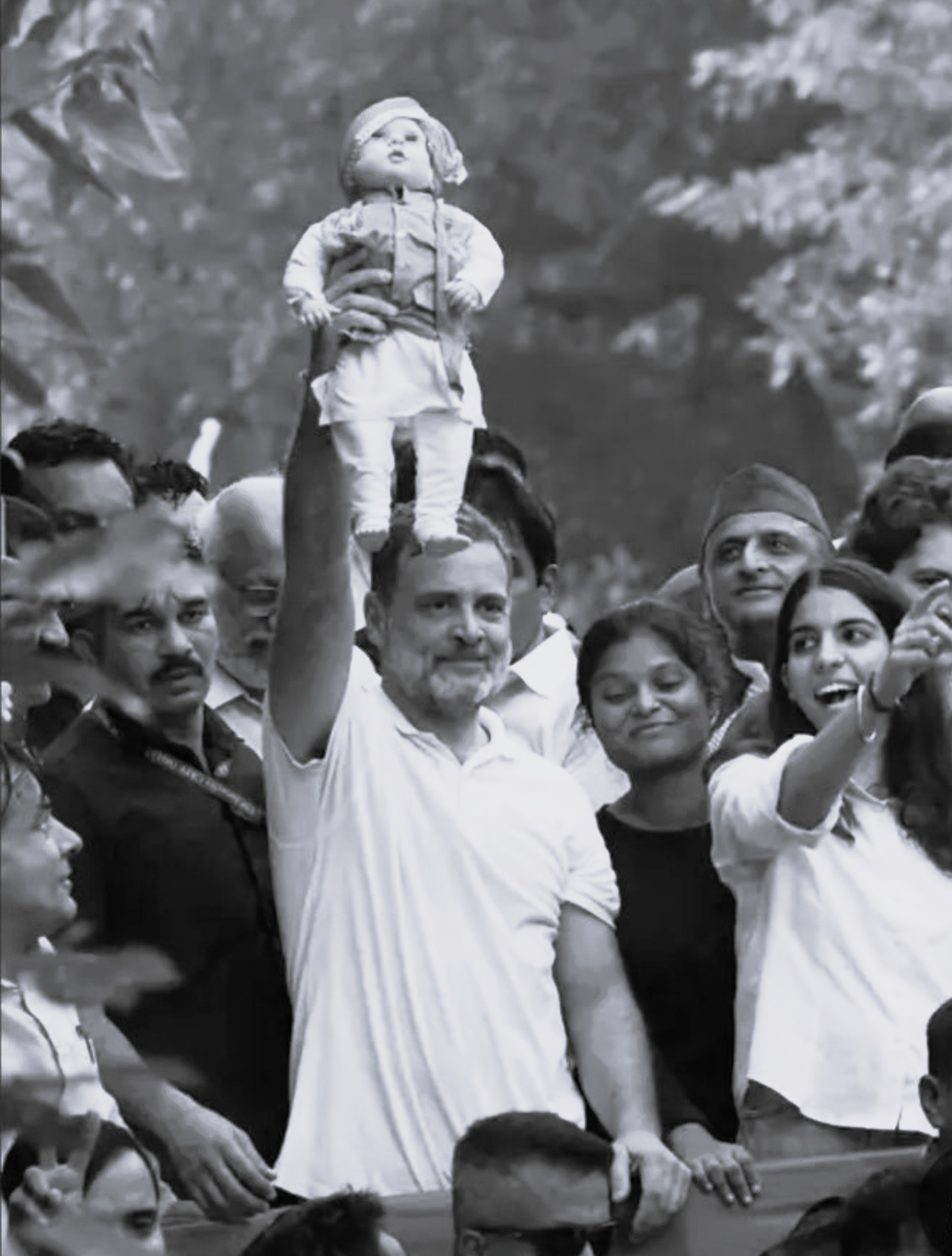Rahul Gandhi Hosts Tea Meet for INDIA Bloc Leaders After ‘March for Democracy’