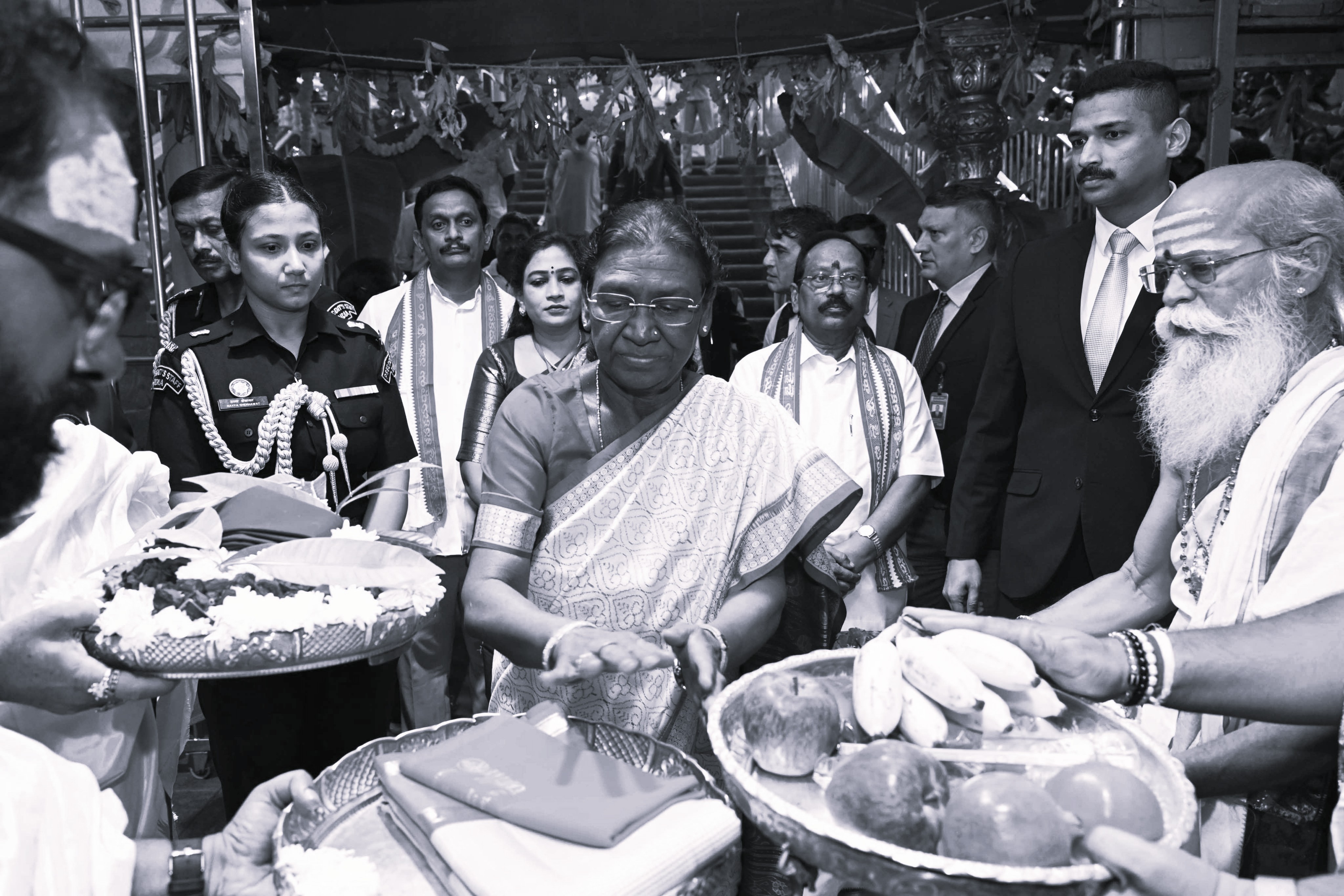 President Droupadi Murmu Visits Vijayawada’s Kanaka Durga Temple