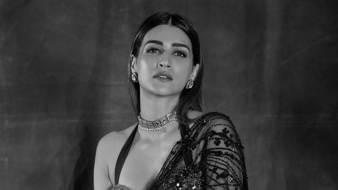 After 'Cocktail 2', Kriti Sanon To Headline Big-Budget Horror Film With Maddock