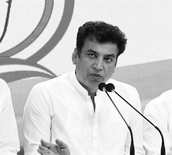 Delhi Congress Flags Unauthorised Form 8 Filing, Missing Voters in Draft Rolls