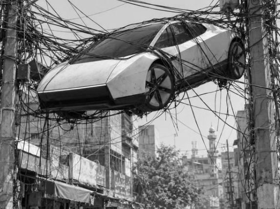 Tesla Roadster vs Indian Traffic: These Hilarious Memes After the Launch Are Everything You Need to See!
