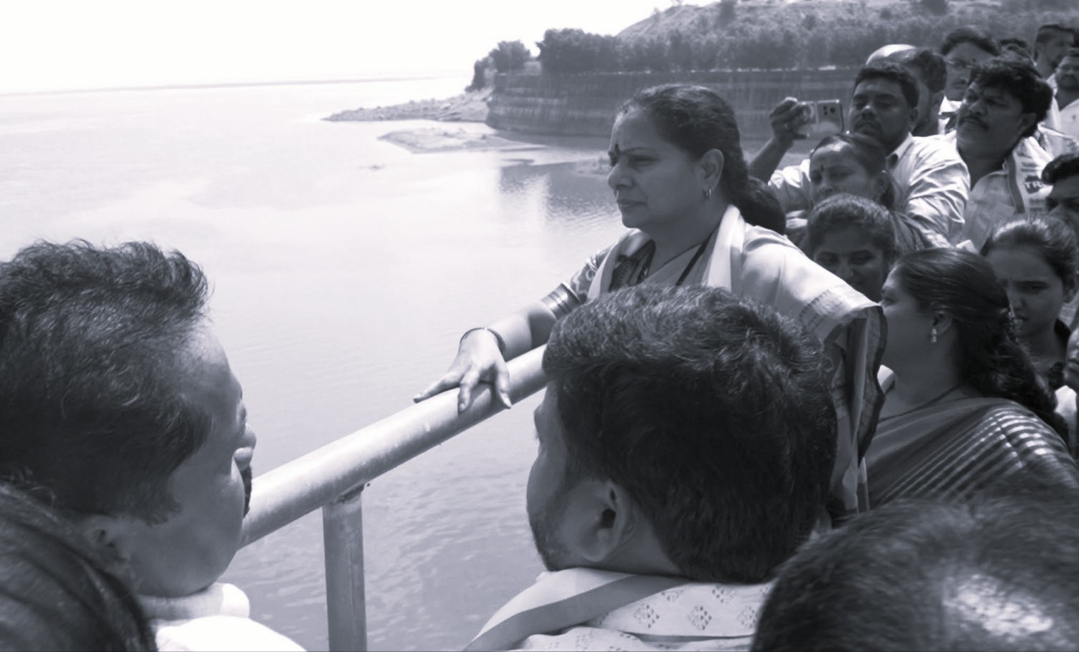 Kavitha Calls for Alternative Water Plan Alongside Medigadda Repairs