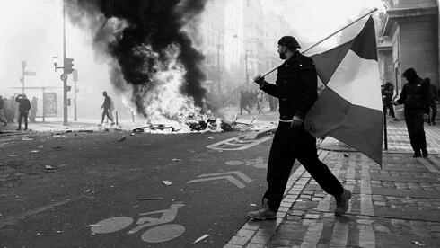 France On Edge PM Seeks Curfews As Macron Admits Security Failures After Riots