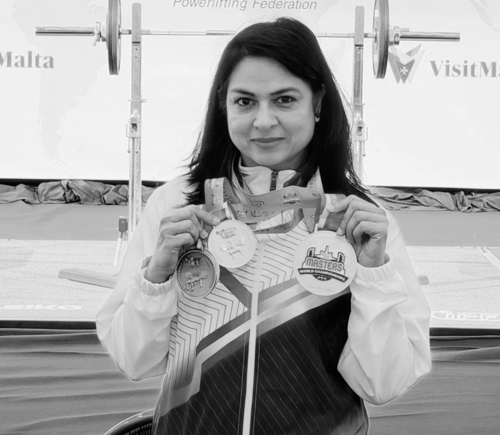 IRS Officer Ekta Vishnoi Lifts 362.5 kg to Claim Three Gold Medals
