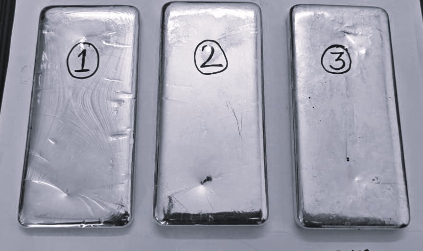 DRI Seizes Gold and Foreign Currency Worth ₹5.84 Crore Near Vijayawada