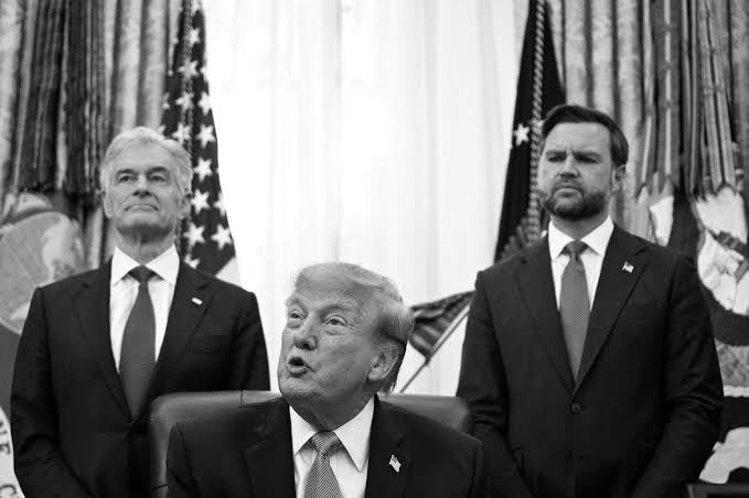 Trump, Vance Launch $25 Million Whistleblower Programme To Report US Government Fraud