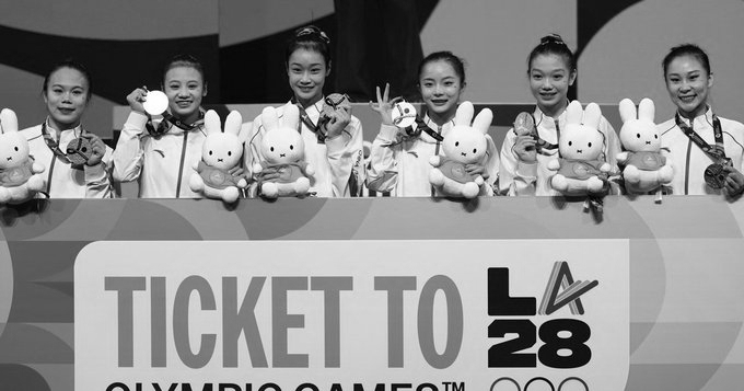 China Ends USA’s Seven-Time World Gymnastics Winning Streak, Wins Women’s Team Gold