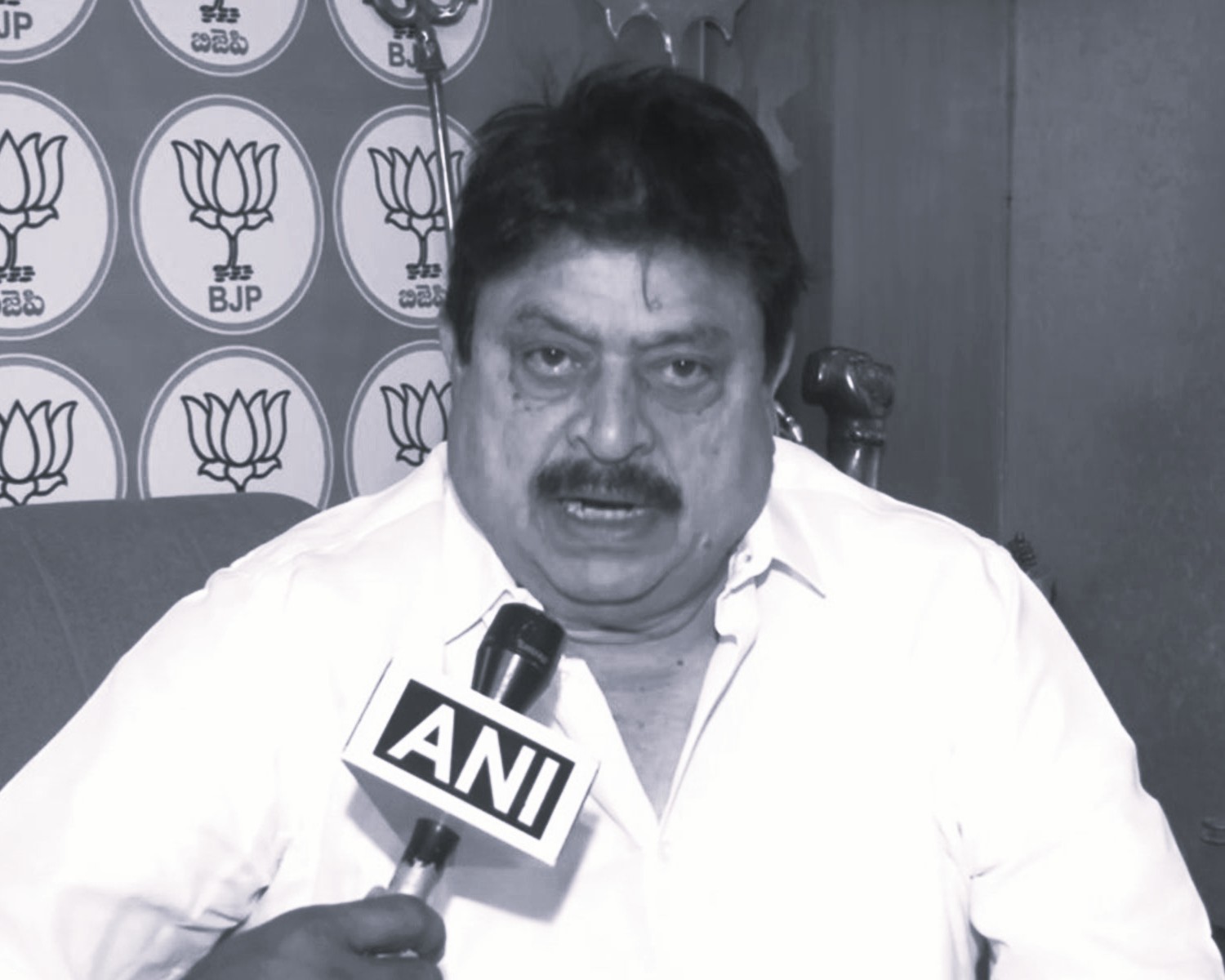 BJP’s Ramchander Rao Hits Back at Kharge Over Caste Discrimination