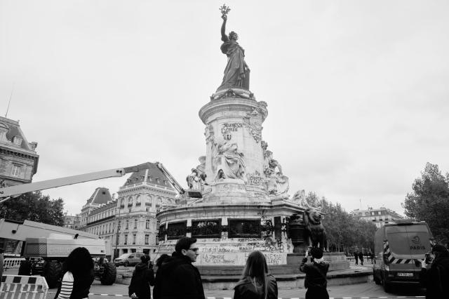France's Protest Crisis Deepens: Museums Shut, Demonstrations Banned Across Cities