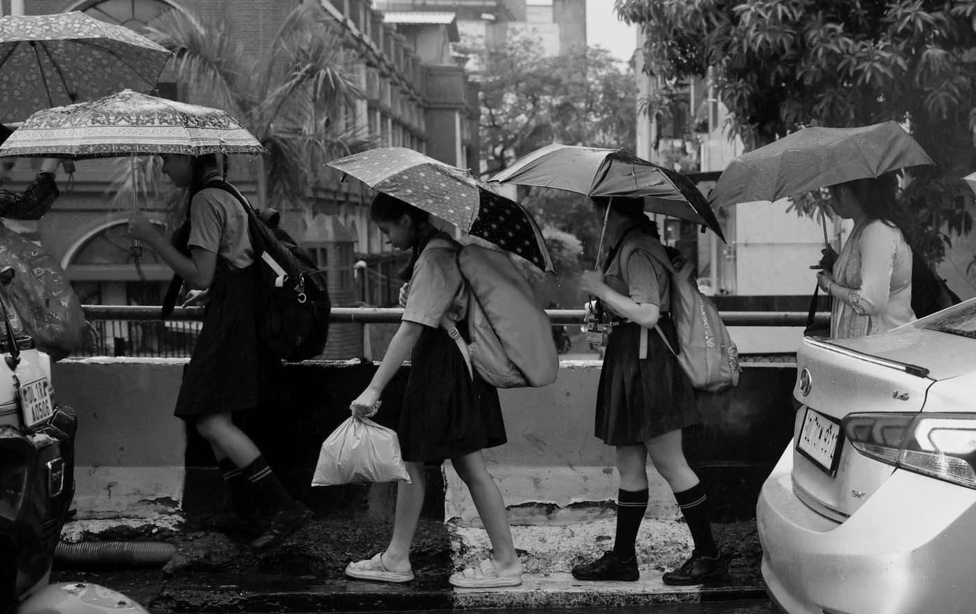 Heavy Rain Disrupts Puducherry: School Holiday Announced, Fresh Weather Warnings Issued