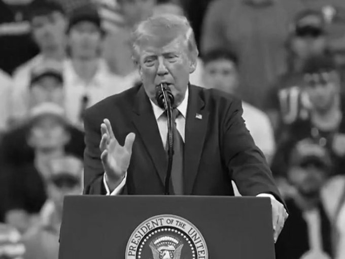 Trump Says US Warships Could Stop Near Cuba, Threatens ‘Another Little Epic Fury’