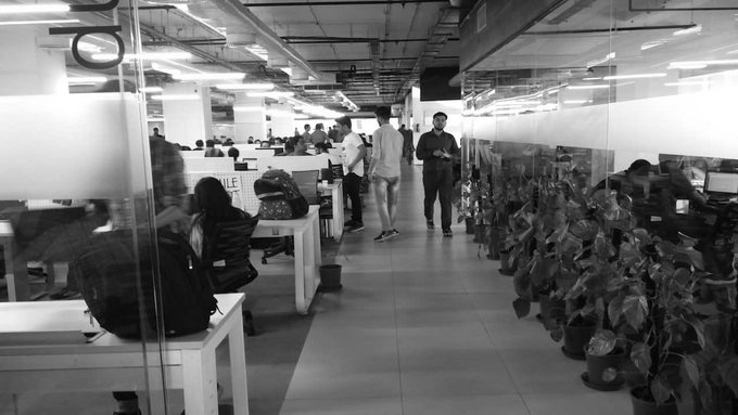 India’s October Business Activity Hits 4-Month High, But Hiring Stalls