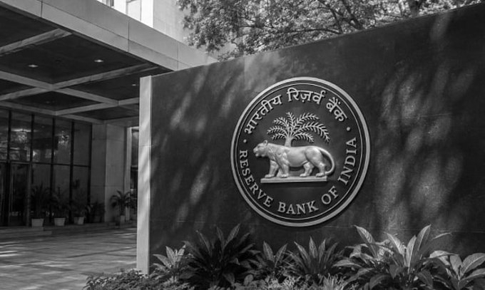 Tata Sons Listing: RBI Governor Says Large NBFCs Using Group Funds Must Go Public