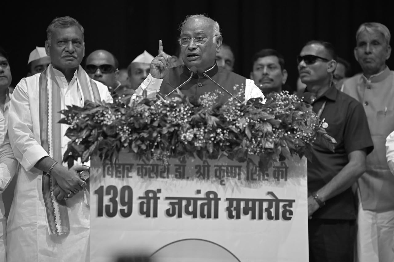 Kharge’s ‘Baap’ Remark Sparks BJP-Congress Showdown, Nationwide Protests Planned
