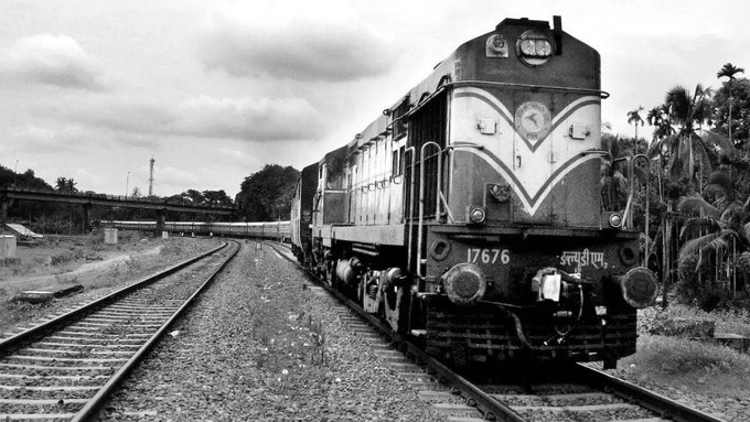 Cyclone 'Arnab': South Coast Railway Cancels 53 Trains, Sets Up 24/7 War Room