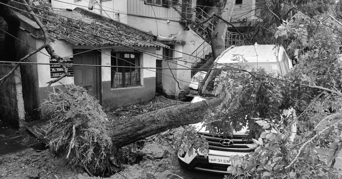 Cyclone Arnab Batters Eastern India, Over 1.8 Lakh Evacuated as Heavy Rain Threatens Multiple States